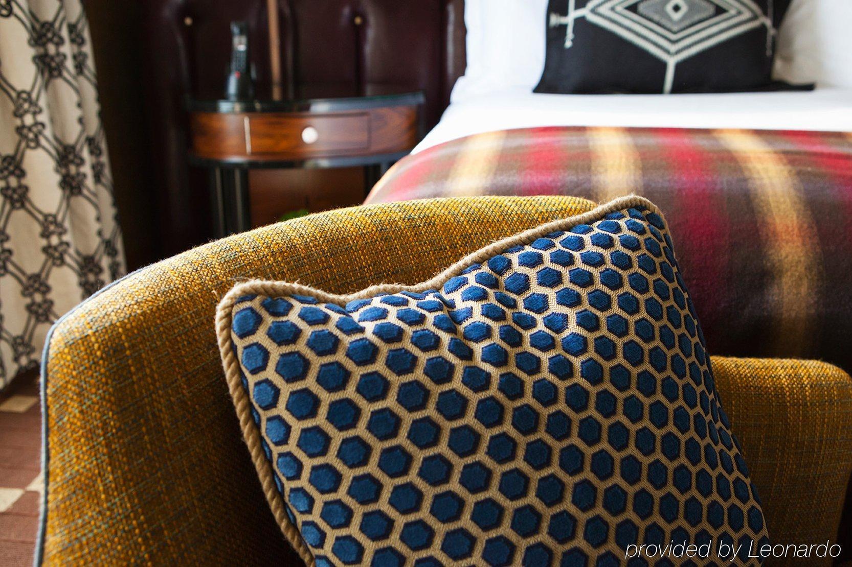 Kimpton Riverplace Hotel By Ihg Портланд Екстериор снимка